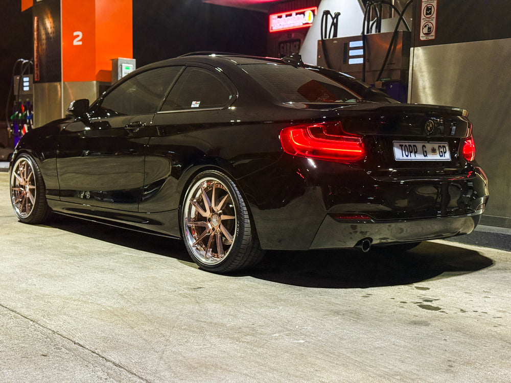 Full carbon kit & 1 of 1 rims